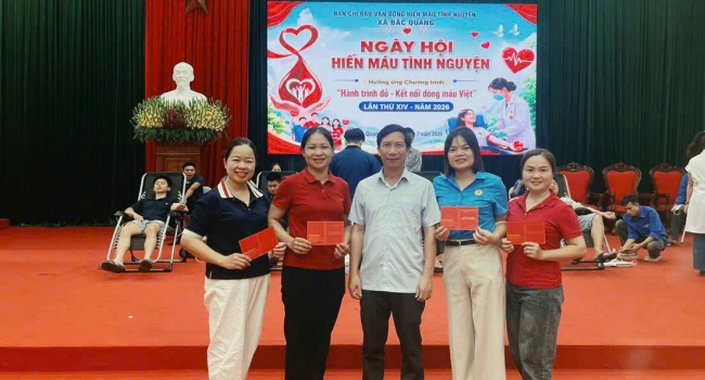 TRƯỜNG MẦM NON VIỆT VINH LAN TỎA NGHĨA CỬ CAO ĐẸP